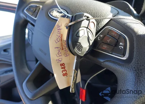 2018 Ford Escape S z USA, uszkodzony, nr VIN 1FMCU0F70JUA56239